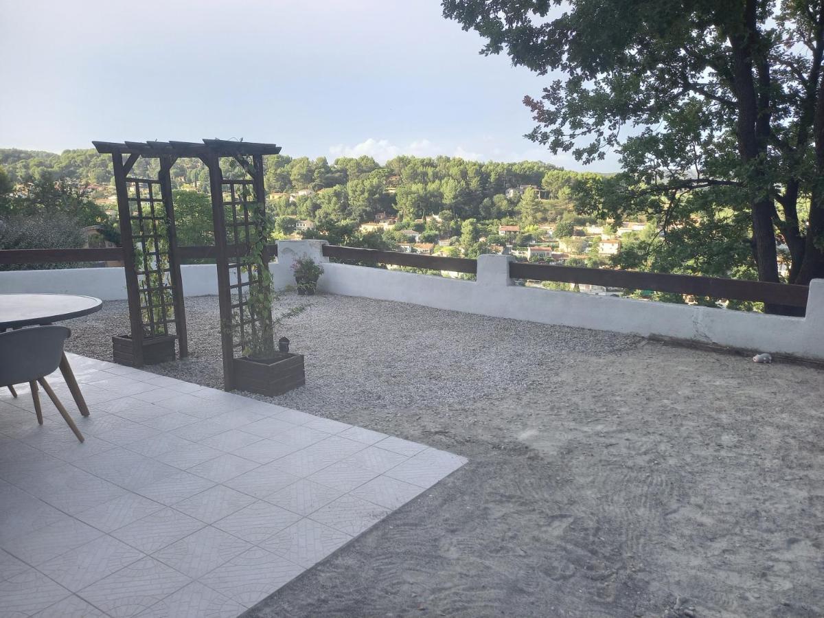 Appartement Vue magnifique, jardin et petit cocon en provence à Peypin Extérieur photo